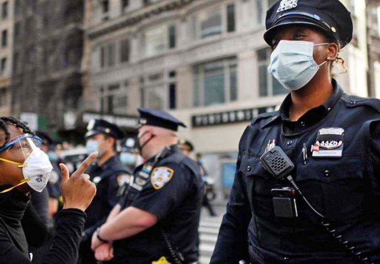 Revelan uso discriminatorio de vigilancia y reconocimiento facial por la policía de Nueva York