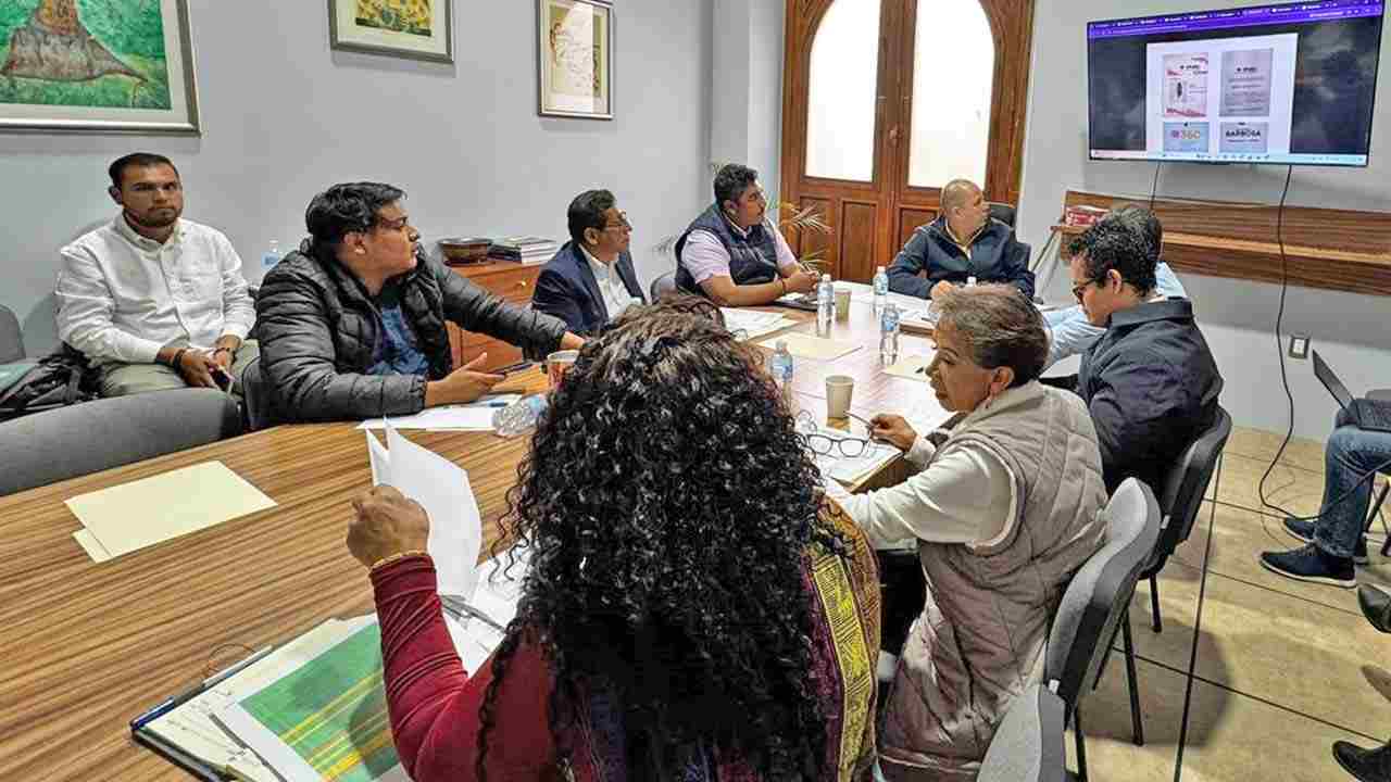Gobierno de Oaxaca incorpora a más periodistas al régimen de seguridad social