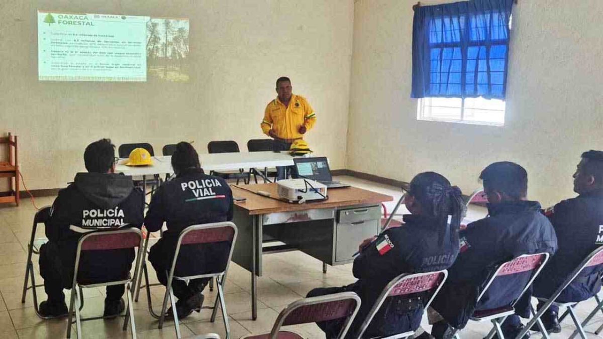 Fortalece Coesfo la cultura de prevención de incendios en Ciénega de Zimatlán