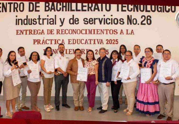 SEP reconoce a 10 docentes del Cobao por prácticas educativas destacadas