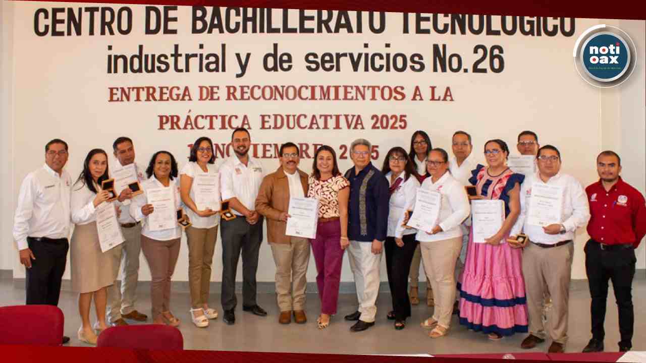 SEP reconoce a 10 docentes del Cobao por prácticas educativas destacadas