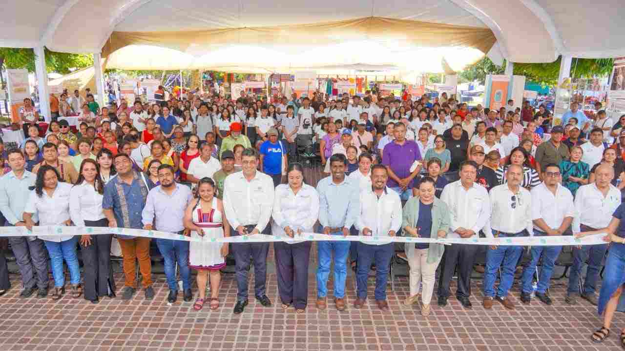 Sedeco impulsa el fortalecimiento empresarial con el quinto foro Oaxaca Impulsa 2025 en Pinotepa Nacional