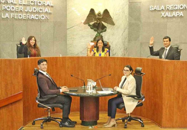 Sala Regional Xalapa del TEPJF restituye autonomía comunitaria en Santiago Astata