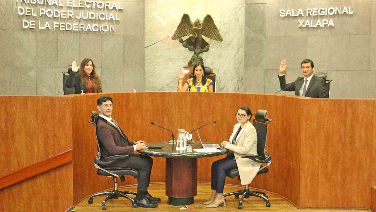 Sala Regional Xalapa del TEPJF restituye autonomía comunitaria en Santiago Astata